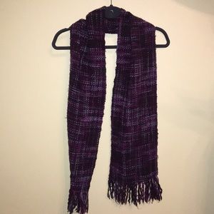 purple knitted scarf